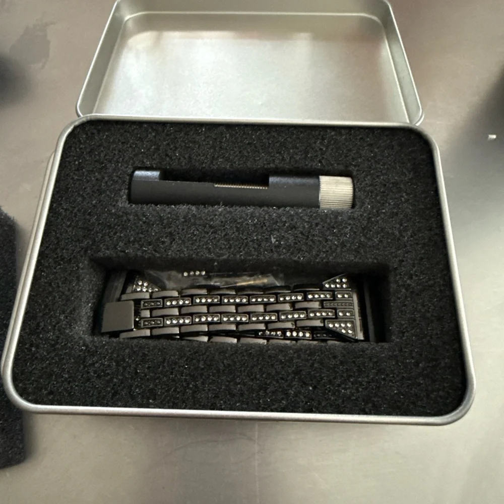 Versa 4 bands for women’s